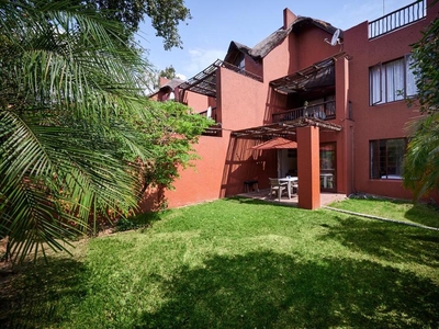 2 Bedroom Apartment / Flat for Sale in Sunninghill