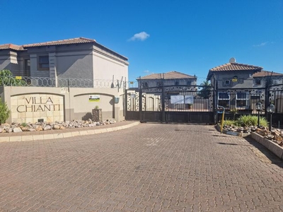 3 Bedroom Gated Estate To Let in Montana