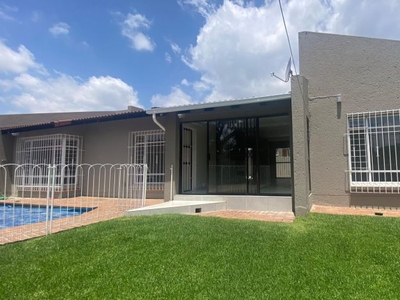 3 Bedroom house to rent in Woodmead, Sandton