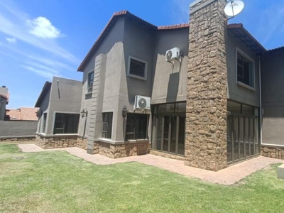 4 Bedroom house to rent in The Wilds, Pretoria