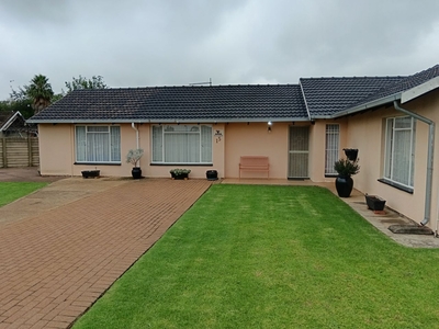 5 Bedroom Freehold For Sale in Brakpan North