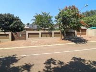 5 Bedroom House for Sale For Sale in Protea Park - MR618517