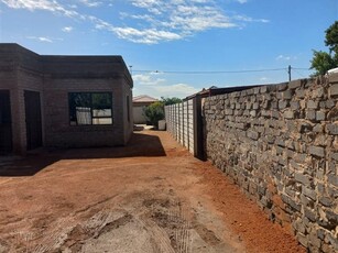 3 Bed House in Lethlabile