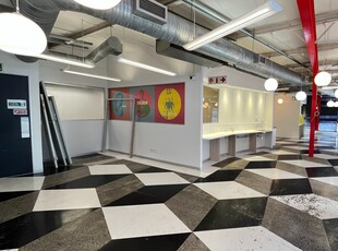 Modern Office Space in Wembley Square – Customizable & Stylish