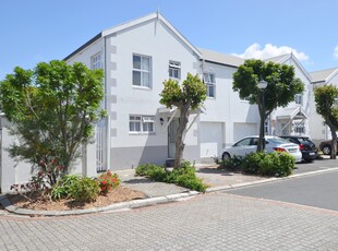 Townhouse For Sale in Parklands, Blouberg