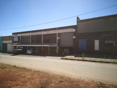 2,300m² Warehouse For Sale in Booysens Reserve