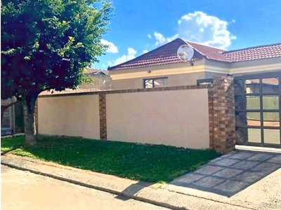 3 Bedroom House for Sale in Ormonde View