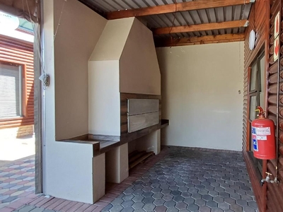 3 Bedroom Townhouse to Rent in Hartenbos Central