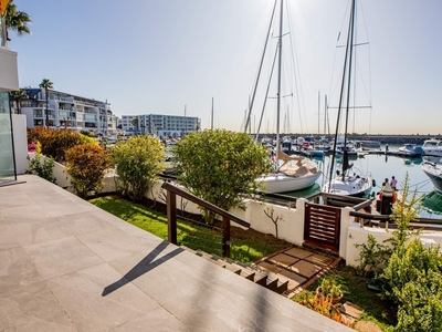 Apartment For Sale in MOUILLE POINT