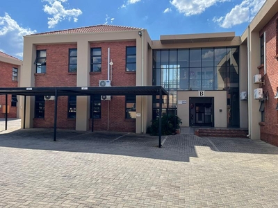 HEUWELSIG OFFICE ESTATE: SMALL OFFICE SPACE FOR SALE IN CENTURION!!