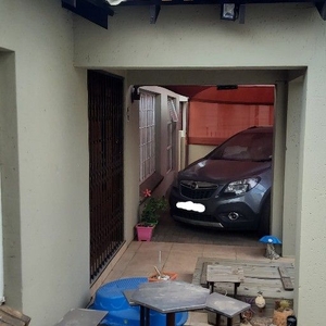 Lovely 3 bedroom Town House for sale Kriel Mpumalanga