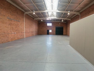 Spacious Warehouse / Distribution Centre To Let in the well-established Scientia Technopark in Pretoria