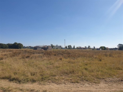 1478 m² Land available in Tweeling