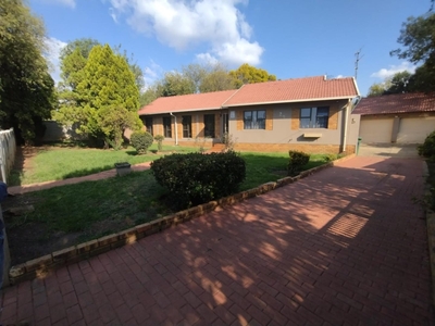 3 Bed House For Rent Albertsdal Alberton