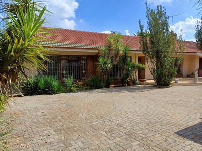 3 Bed House For Rent Arcon Park Vereeniging