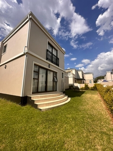 3 Bed Townhouse/Cluster For Rent Craigavon Sandton