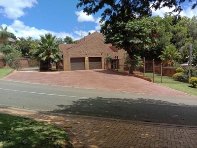 4 Bed House For Rent Amandasig Pretoria North