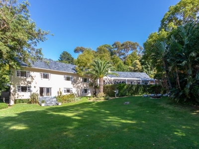 6 Bedroom Freehold To Let in Constantia