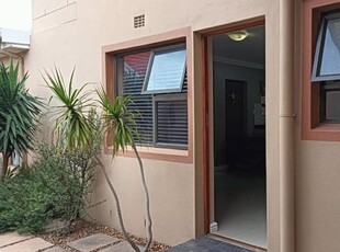 1 Bedroom flat to rent in Penlyn Estate, Cape Town