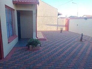 2 Bed House For Rent Protea Glen Soweto