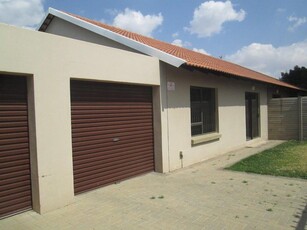 2 Bed House For Rent Universitas Ridge Bloemfontein