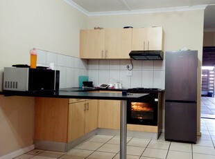 2 Bed House for Sale Pelican Park Cape Town