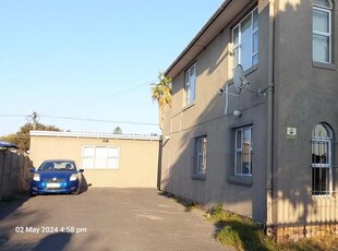 2 Bed Townhouse/Cluster For Rent Penlyn Estate Cape Town