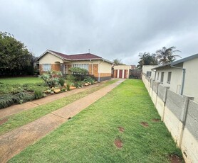3 Bed House For Rent Homestead Germiston