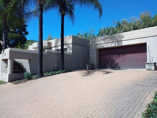 4 Bedroom family home in Fourways For Rent