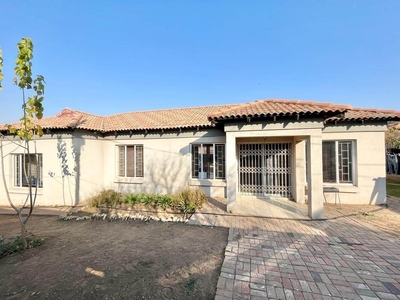 3 Bed House in Lichtenburg