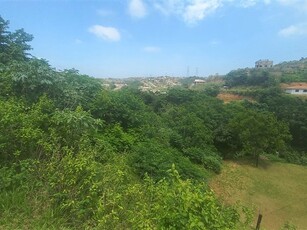 1 347 m² Land available in Doon Heights