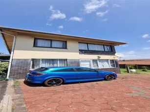 3 Bed Townhouse in Bluff