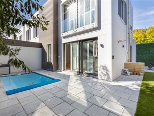 3 Bed Townhouse in Claremont Upper