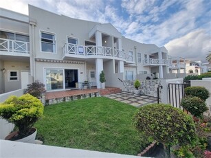 3 Bed Townhouse in Westcliff
