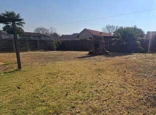 3 bedroom house to rent in Risiville