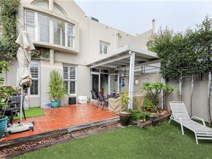 4 Bed Townhouse in Fresnaye