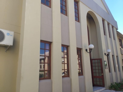 123m² Office To Let in Edenvale Central