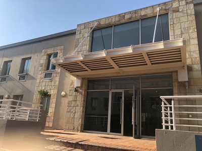 126m² Office To Let in Greenstone Hill