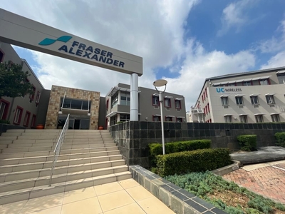 134m² Office To Let in Building 10, Greenstone Hill