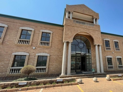 1,500m² Office To Let in Highveld