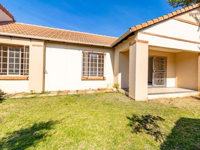 2 Bedroom Townhouse Rented in Equestria