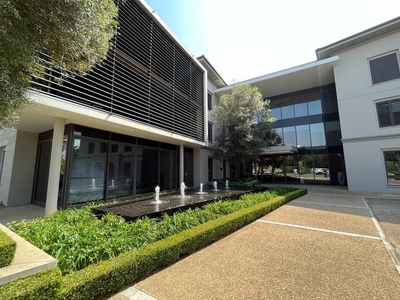 330m² Office To Let in Fourways