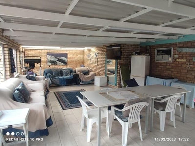 House For Sale In Kaysers Beach, Eastern Cape