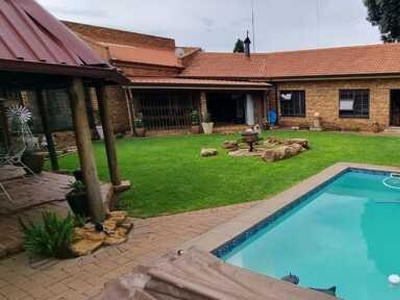 4 bedroom, Meyerton Gauteng N/A