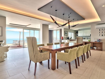 Apartment / Flat For Sale in Bantry Bay, Cape Town