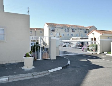 Apartment / Flat For Sale in Elsies River, Goodwood