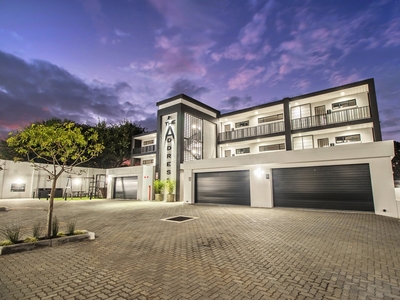 Apartment / Flat For Sale in Houghton Estate, Johannesburg