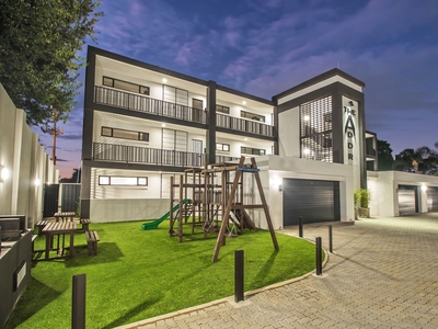Apartment / Flat For Sale in Houghton Estate, Johannesburg