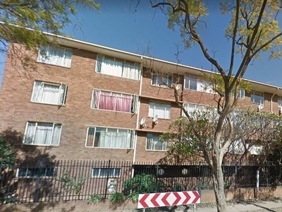 Apartment / Flat For Sale in Muckleneuk, Pretoria