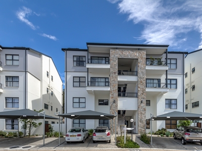 Apartment / Flat For Sale in Paardevlei, Somerset West